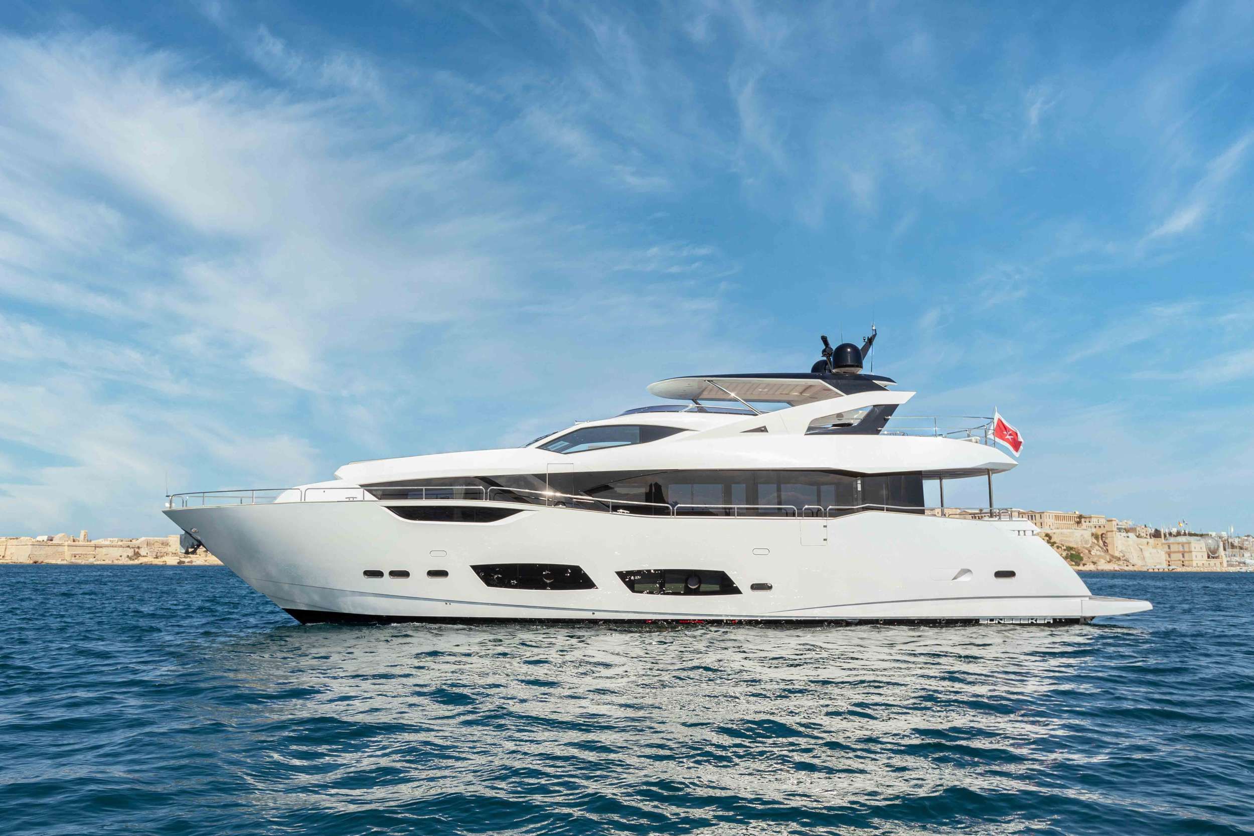 NEW EDGE Sunseeker 95 - main profile
